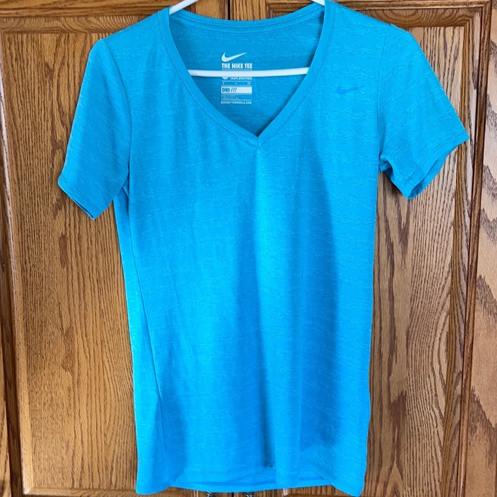 Teal blue Nike T-shirt size S🔥🔥 - Picture 1 of 3